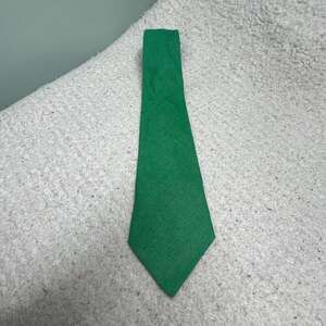 Vintage Moygashel Linen Kelly Green Necktie Classic Width Made in Ireland